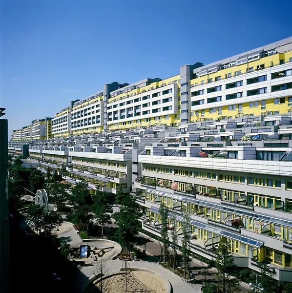 Seniorenwohnung in der Schlange mit sonnigen Ausblick - nur mit WBS 100/140 — photo 1